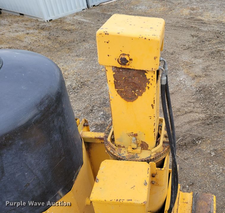 image for item DO4188 1994 Gomaco GT3600  slipform paver