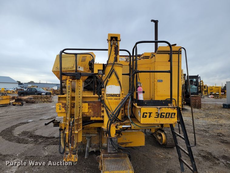 image for item DO4188 1994 Gomaco GT3600  slipform paver