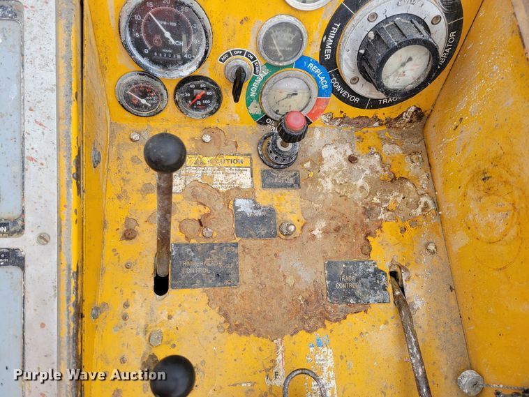 image for item DO4188 1994 Gomaco GT3600  slipform paver