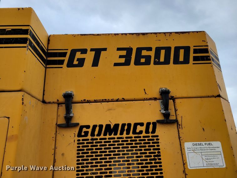 image for item DO4188 1994 Gomaco GT3600  slipform paver