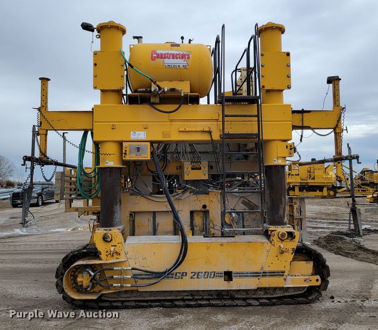 image for item DO4189 2002 Gomaco GP2600  slip form paver