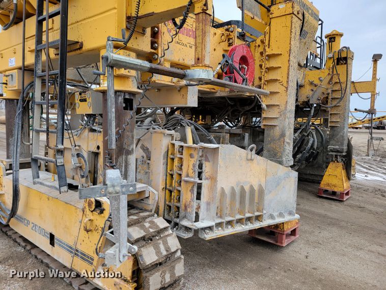 image for item DO4189 2002 Gomaco GP2600  slip form paver