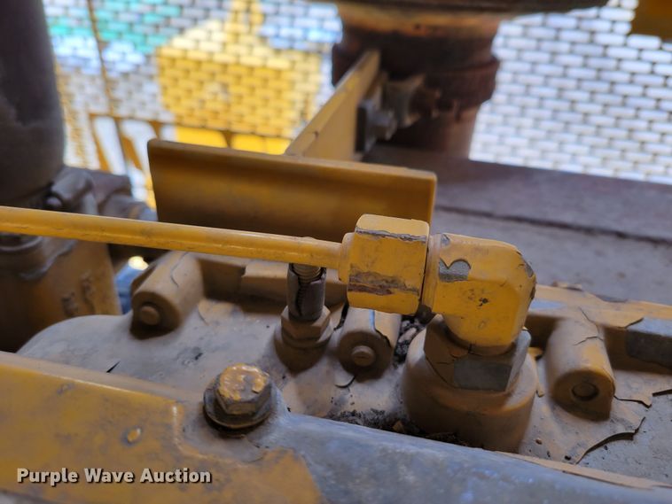 image for item DO4189 2002 Gomaco GP2600  slip form paver