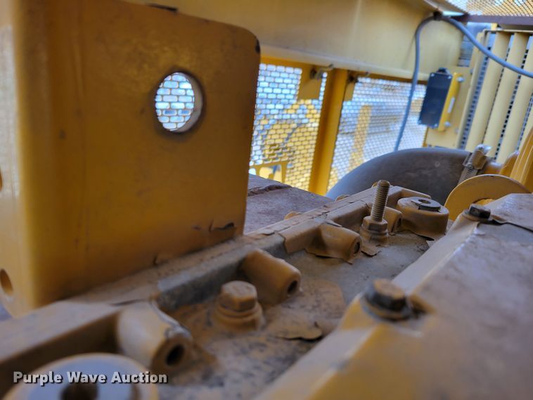 image for item DO4189 2002 Gomaco GP2600  slip form paver