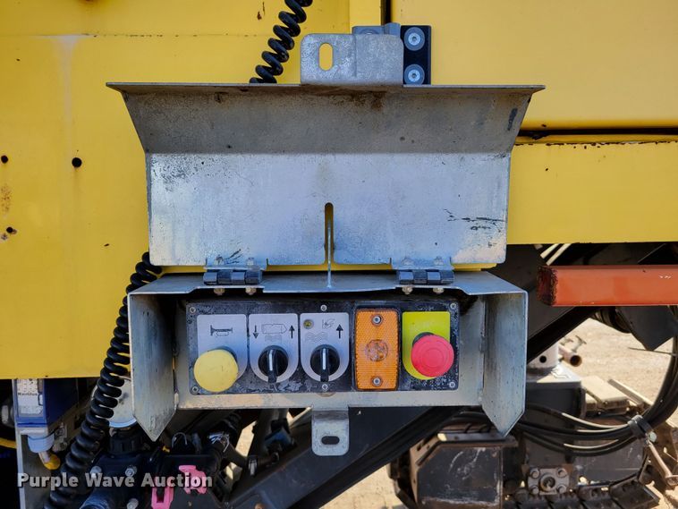 image for item DO4199 2012 Bomag 1200/30  milling machine