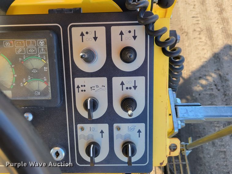 image for item DO4199 2012 Bomag 1200/30  milling machine