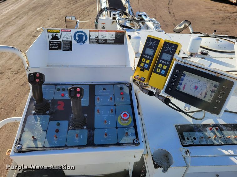 image for item DO4200 2014 Roadtec RX600E-4  VCS milling machine