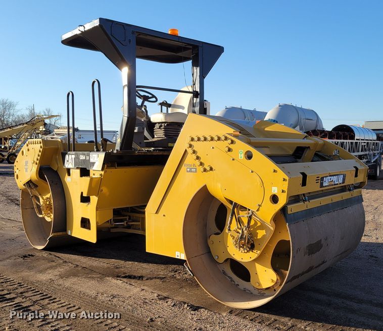image for item DO4202 2010 Caterpillar CB-54  double drum vibratory roller