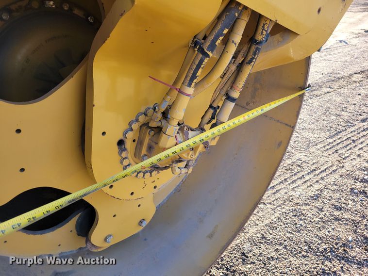 image for item DO4202 2010 Caterpillar CB-54  double drum vibratory roller