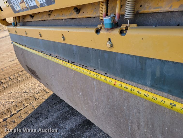 image for item DO4202 2010 Caterpillar CB-54  double drum vibratory roller