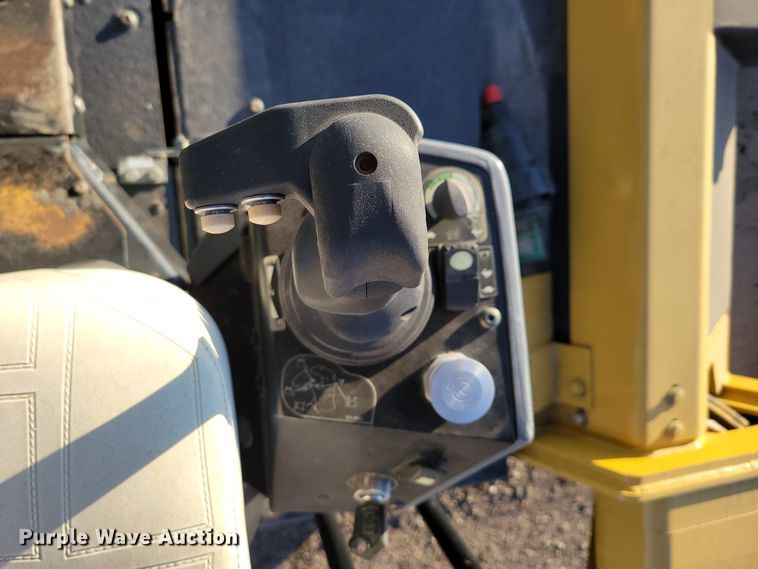 image for item DO4202 2010 Caterpillar CB-54  double drum vibratory roller