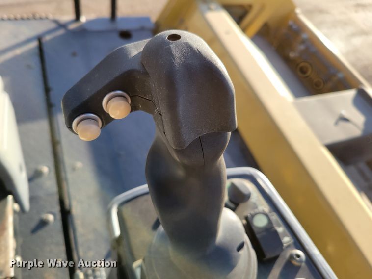 image for item DO4202 2010 Caterpillar CB-54  double drum vibratory roller