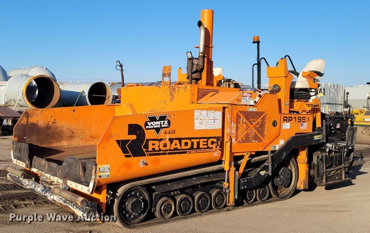 image for item DO4203 2009 Roadtec RP195  paver