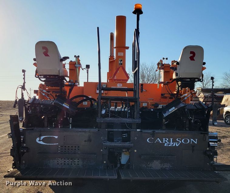 image for item DO4203 2009 Roadtec RP195  paver