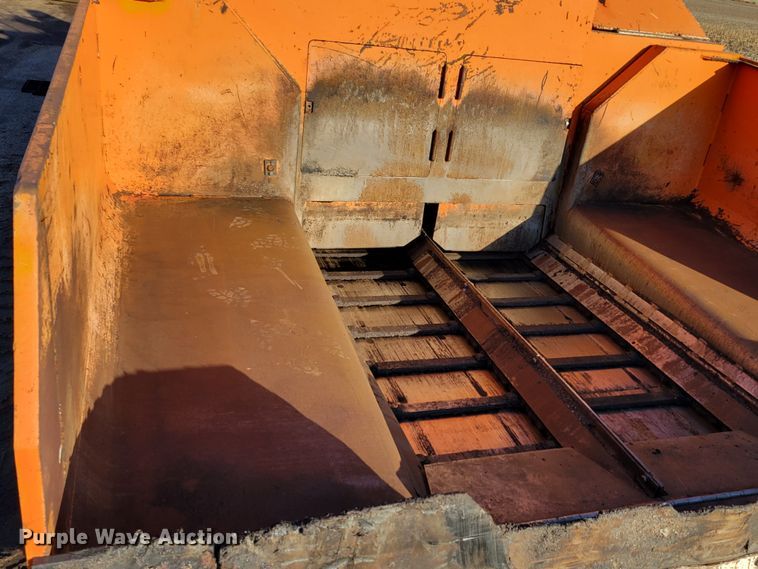 image for item DO4203 2009 Roadtec RP195  paver