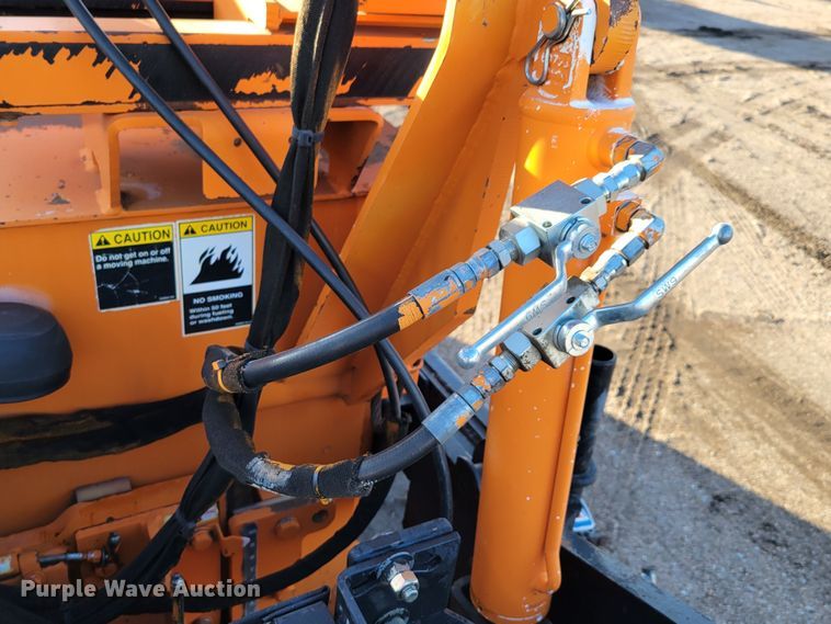 image for item DO4203 2009 Roadtec RP195  paver