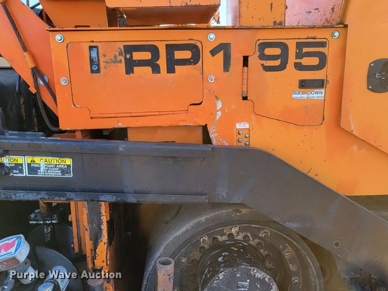 image for item DO4203 2009 Roadtec RP195  paver