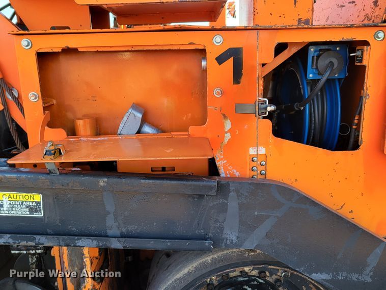 image for item DO4203 2009 Roadtec RP195  paver