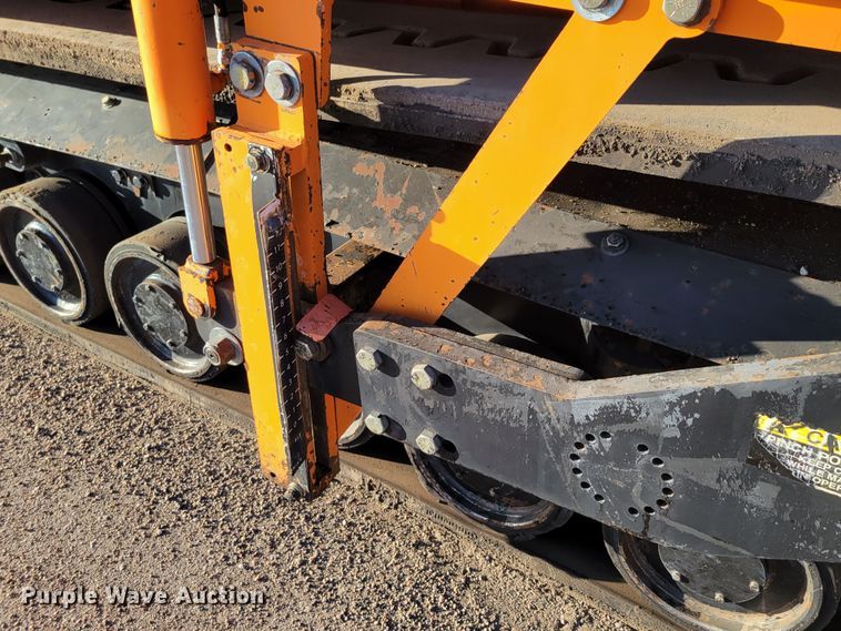 image for item DO4203 2009 Roadtec RP195  paver