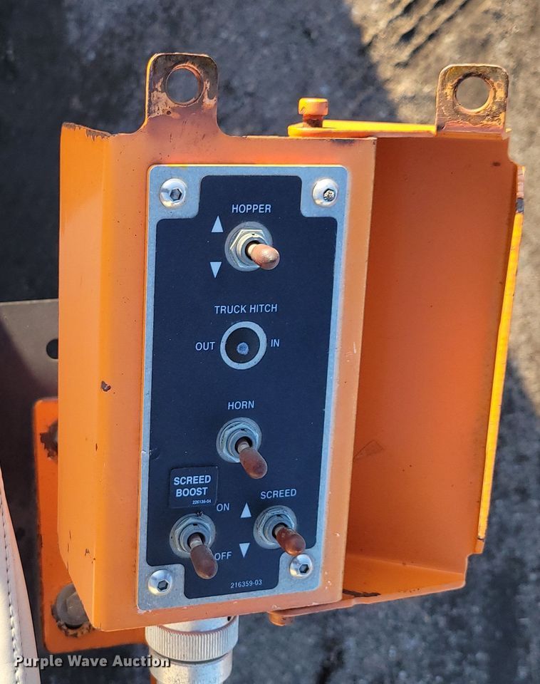 image for item DO4203 2009 Roadtec RP195  paver