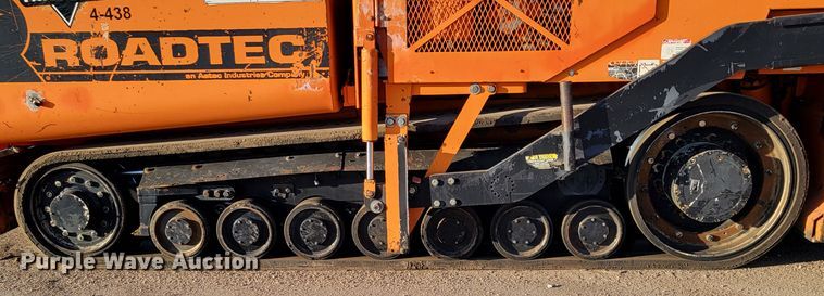 image for item DO4203 2009 Roadtec RP195  paver