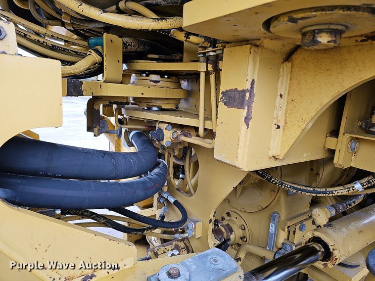 image for item DO4204 Caterpillar 966G  wheel loader