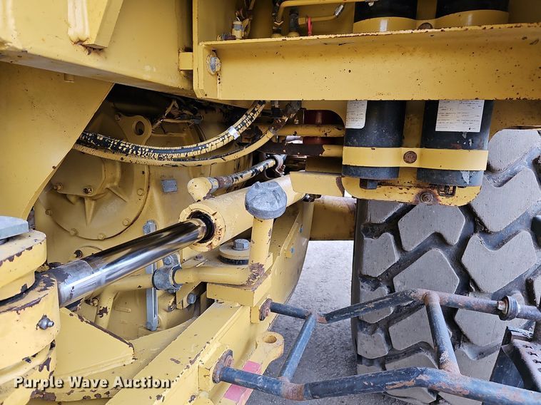 image for item DO4204 Caterpillar 966G  wheel loader