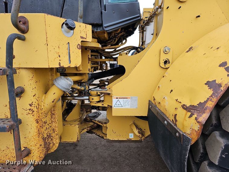 image for item DO4204 Caterpillar 966G  wheel loader