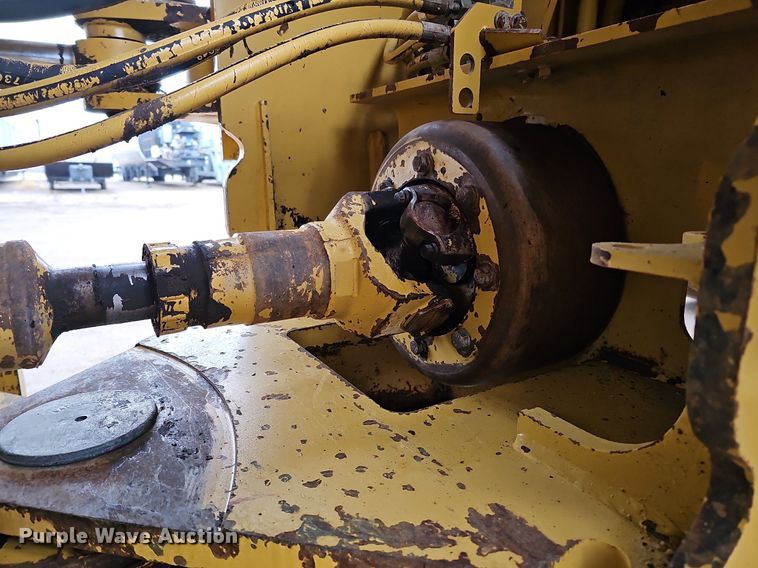 image for item DO4204 Caterpillar 966G  wheel loader