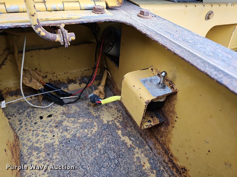 image for item DO4204 Caterpillar 966G  wheel loader