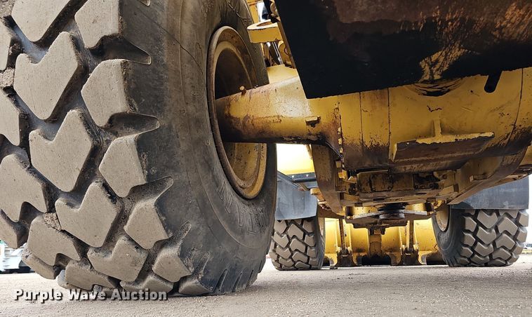 image for item DO4204 Caterpillar 966G  wheel loader