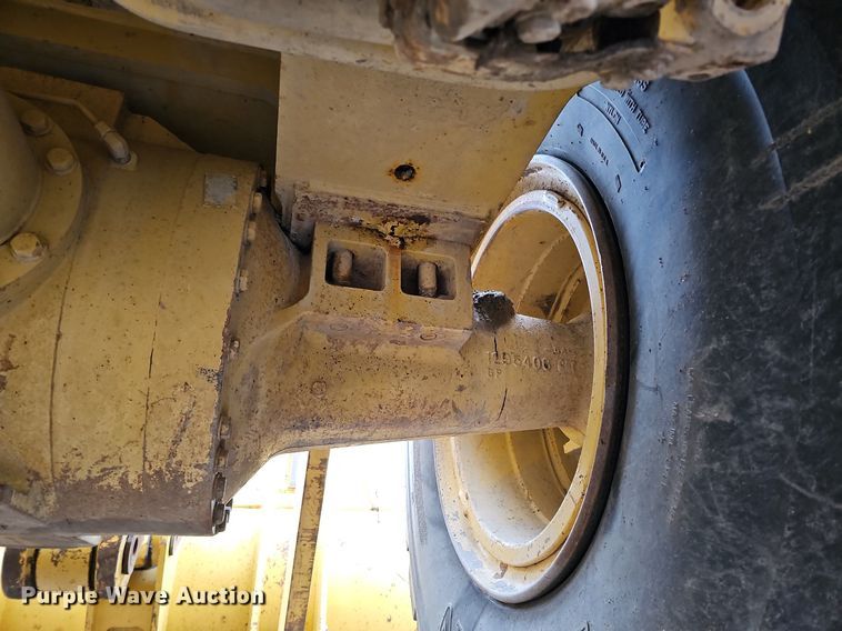 image for item DO4204 Caterpillar 966G  wheel loader