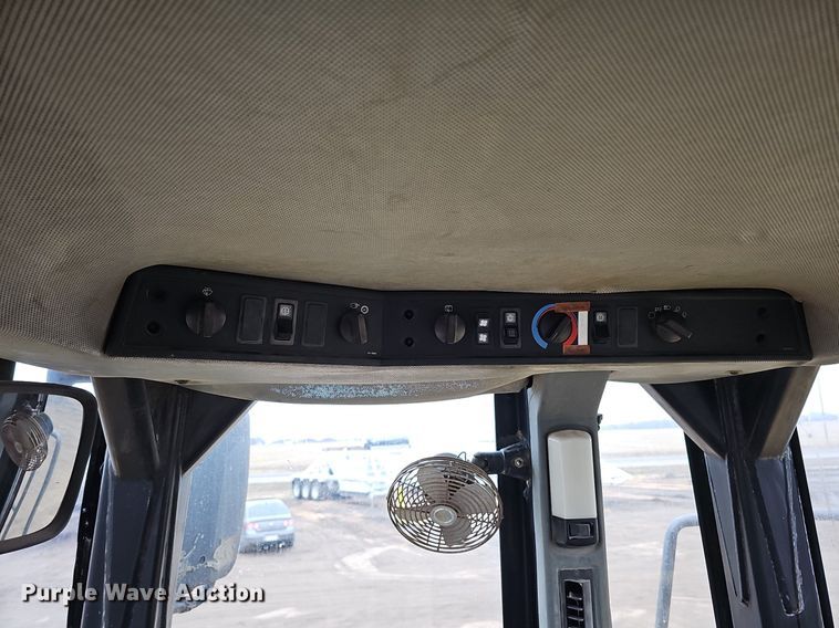 image for item DO4204 Caterpillar 966G  wheel loader