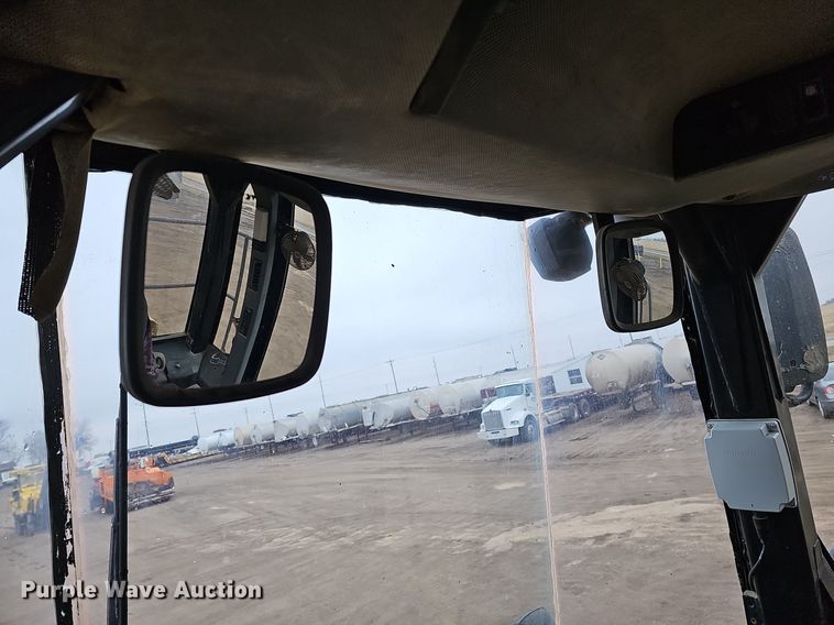 image for item DO4204 Caterpillar 966G  wheel loader