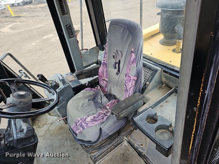 image for item DO4204 Caterpillar 966G  wheel loader