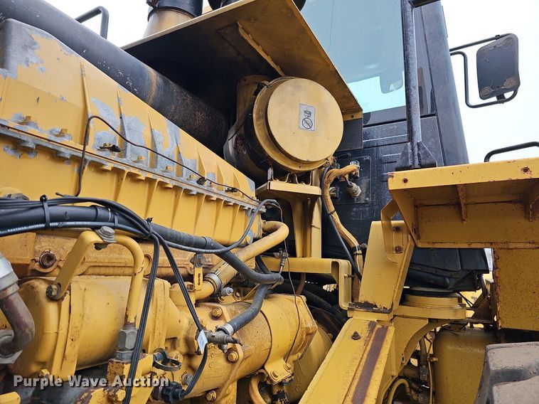 image for item DO4204 Caterpillar 966G  wheel loader
