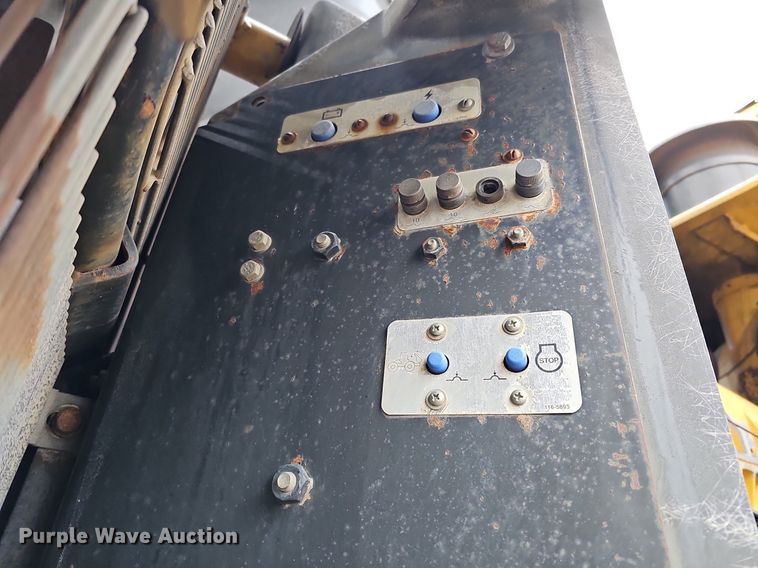 image for item DO4204 Caterpillar 966G  wheel loader