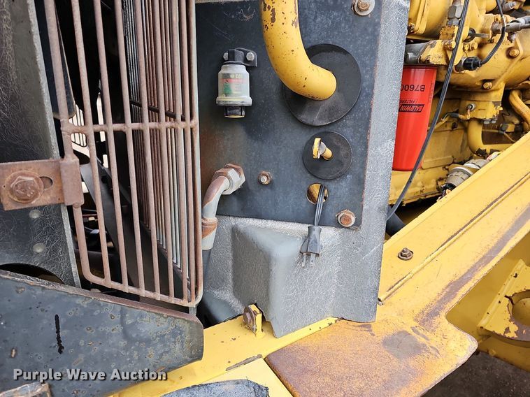 image for item DO4204 Caterpillar 966G  wheel loader