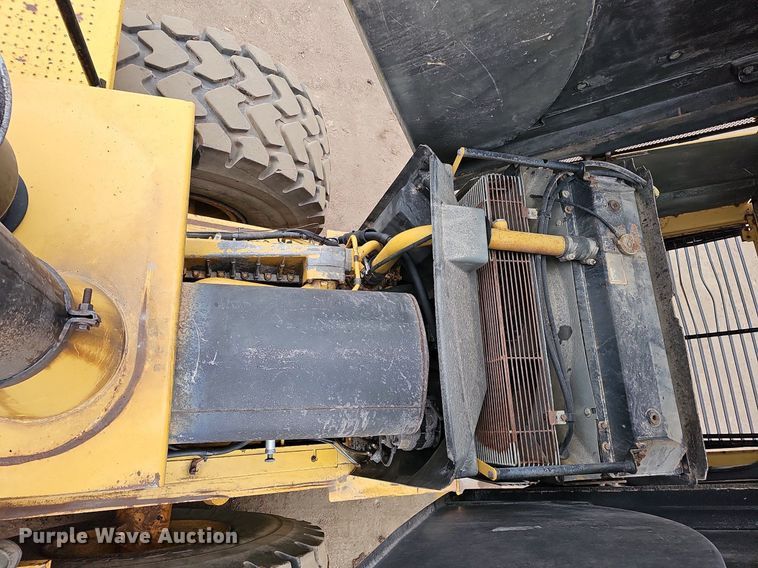 image for item DO4204 Caterpillar 966G  wheel loader