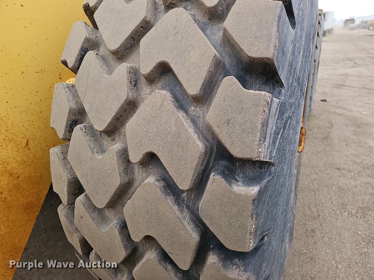 image for item DO4204 Caterpillar 966G  wheel loader