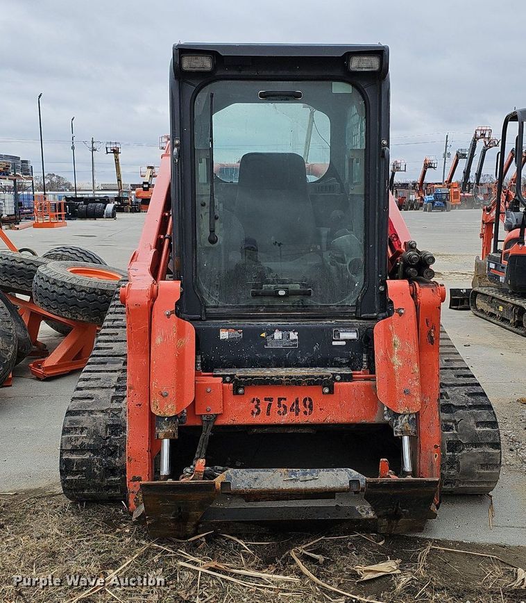image for item DO4205 2018 Kubota SVL95-2S  tracked skid steer loader