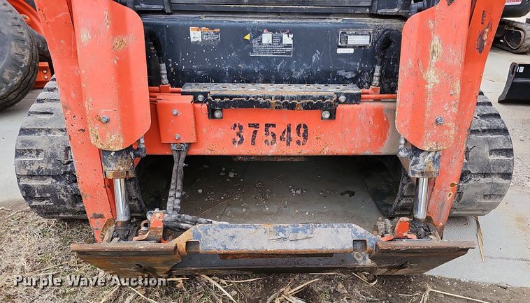 image for item DO4205 2018 Kubota SVL95-2S  tracked skid steer loader