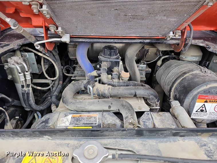 image for item DO4205 2018 Kubota SVL95-2S  tracked skid steer loader