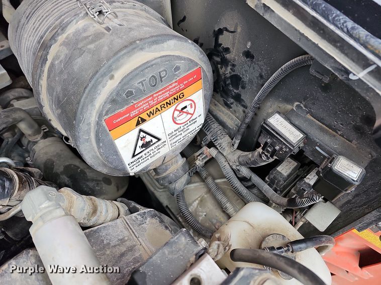 image for item DO4205 2018 Kubota SVL95-2S  tracked skid steer loader