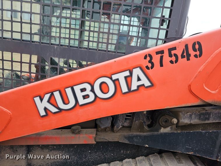 image for item DO4205 2018 Kubota SVL95-2S  tracked skid steer loader