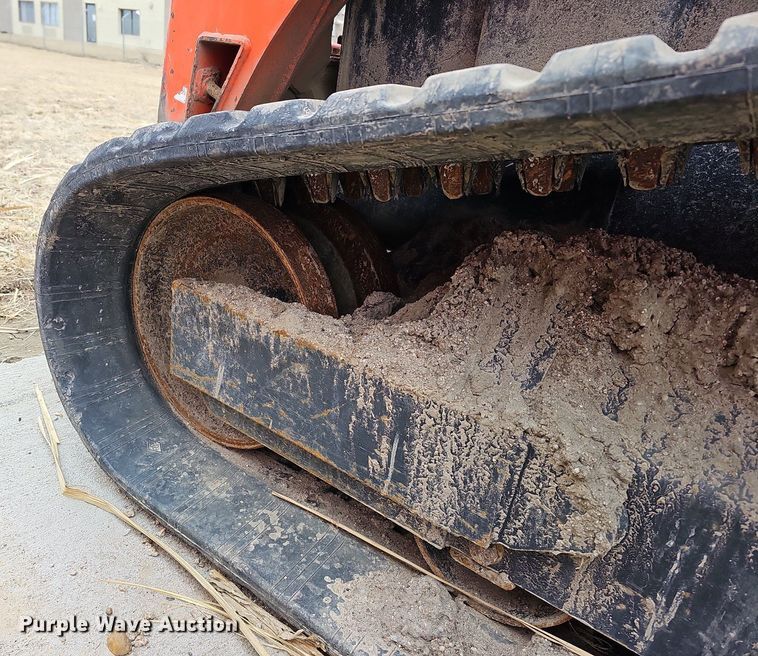 image for item DO4205 2018 Kubota SVL95-2S  tracked skid steer loader