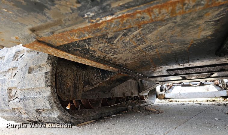 image for item DO4205 2018 Kubota SVL95-2S  tracked skid steer loader