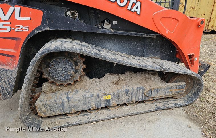 image for item DO4205 2018 Kubota SVL95-2S  tracked skid steer loader