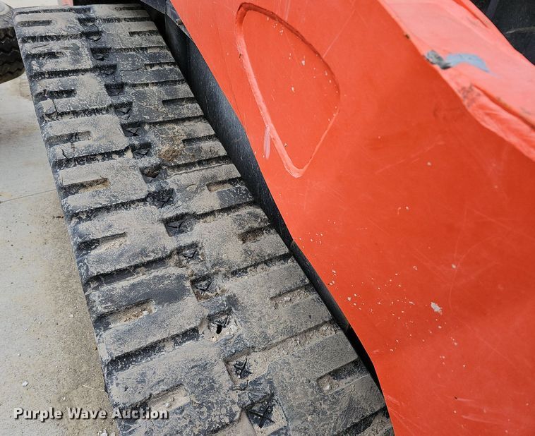 image for item DO4205 2018 Kubota SVL95-2S  tracked skid steer loader