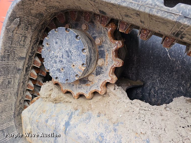 image for item DO4205 2018 Kubota SVL95-2S  tracked skid steer loader